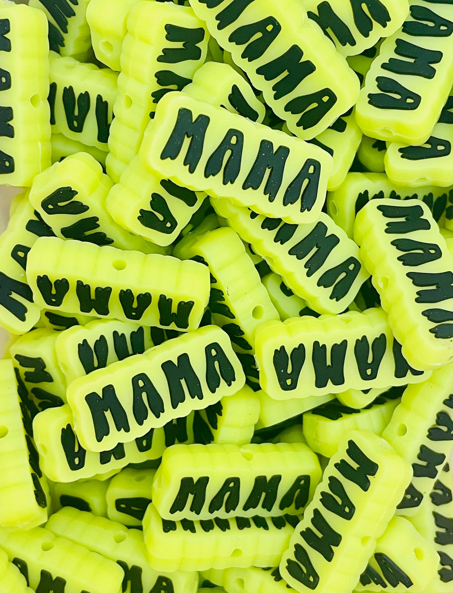 Perle focale Glow MAMA