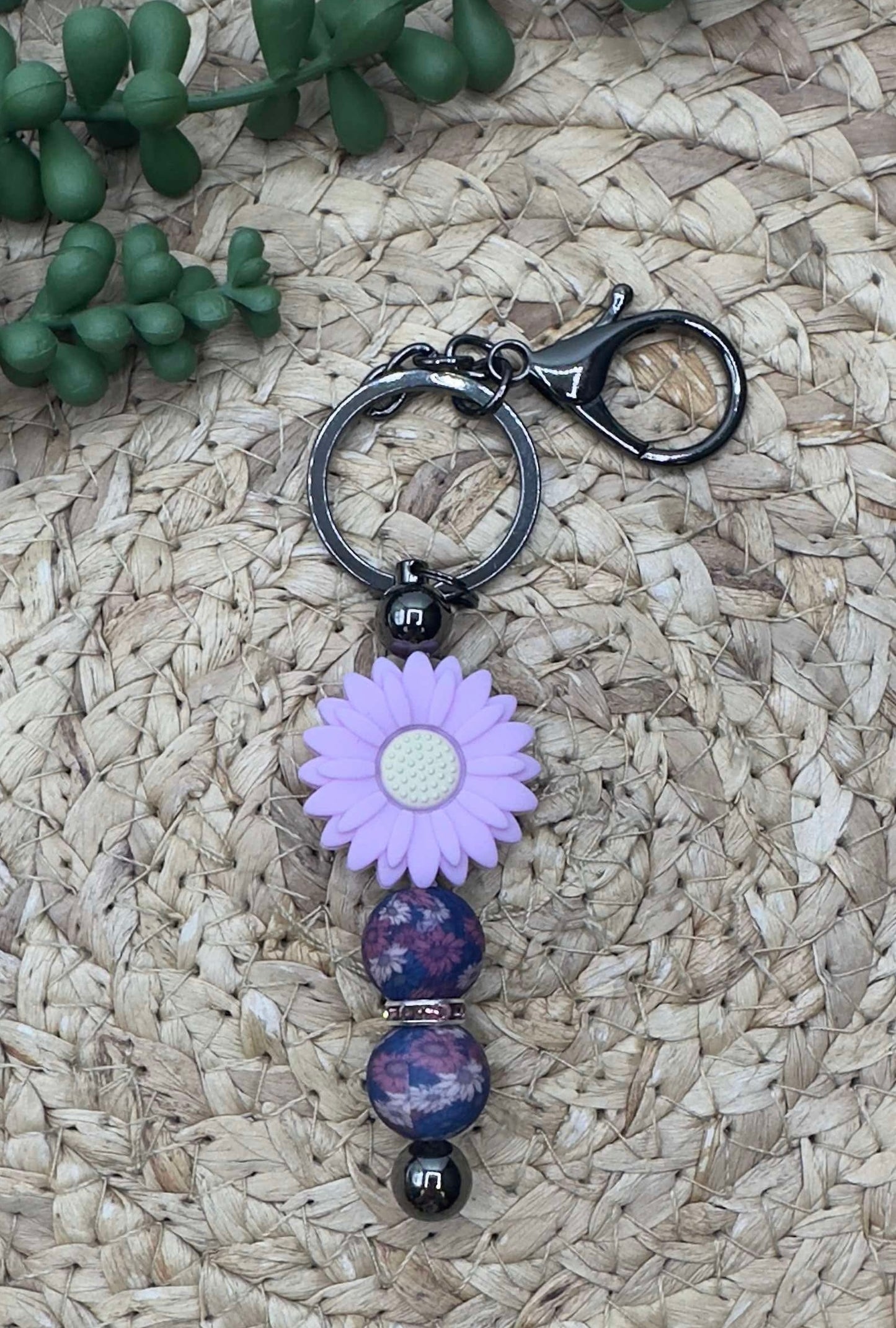 Liliac Flower Keychain Kit