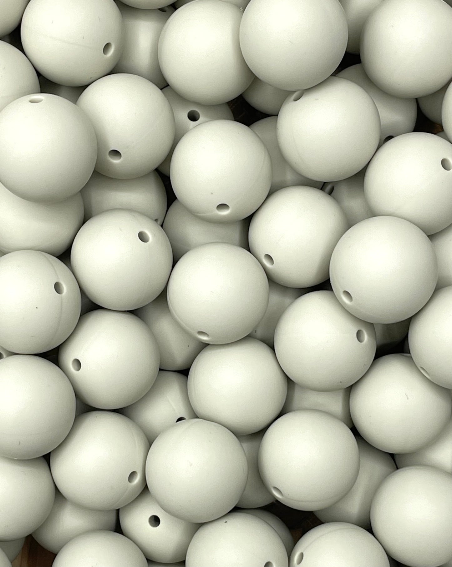 Perfectly Pale 19mm Round