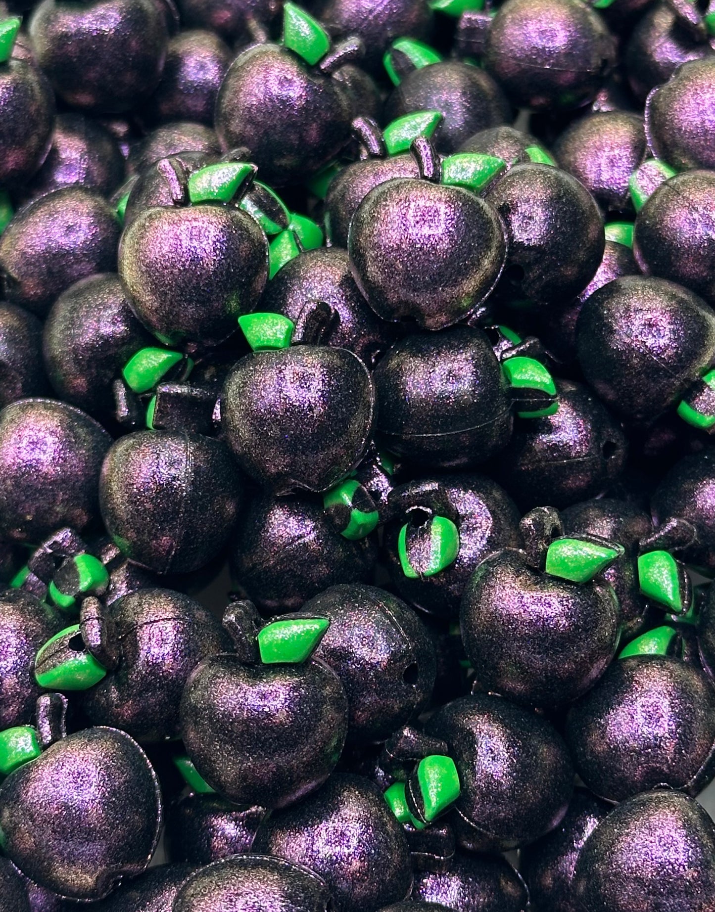 Création CTS : Perle focale opale pomme rouge