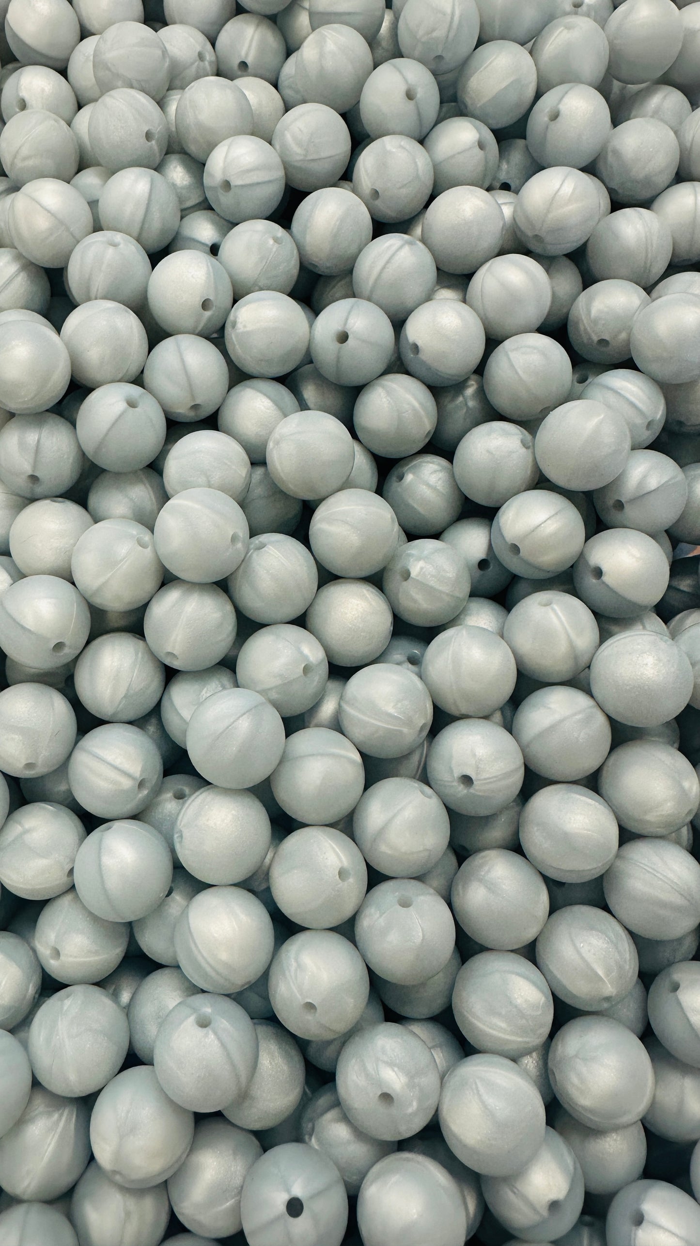 Silver Pearl 19mm Round