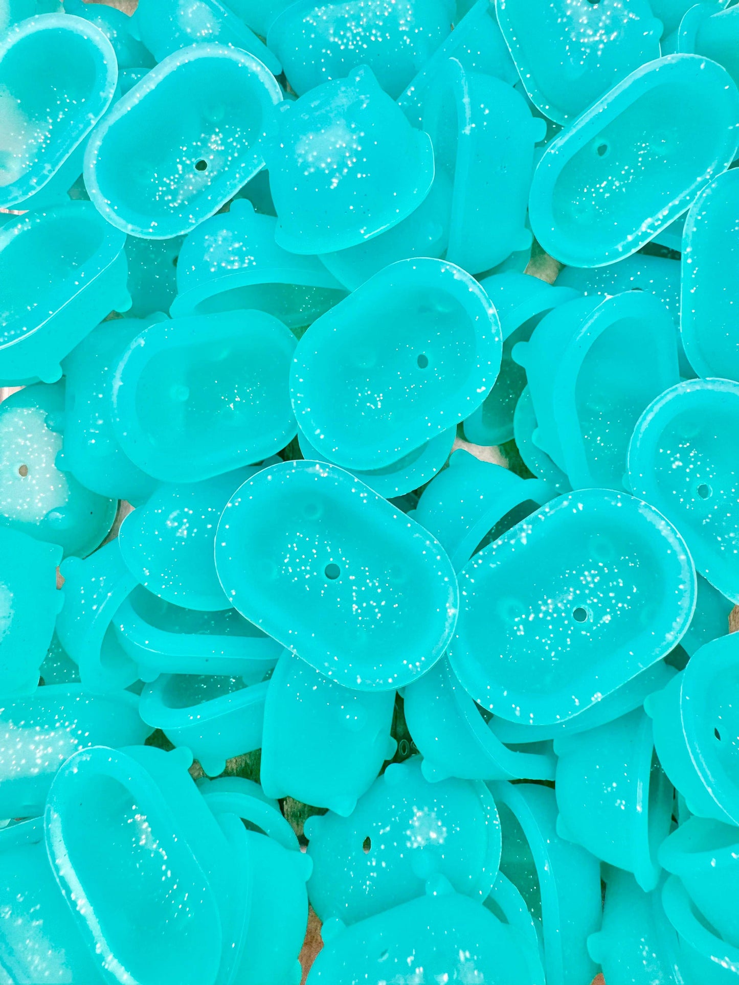 Création CTS : Perle focale personnalisée pour baignoire à paillettes