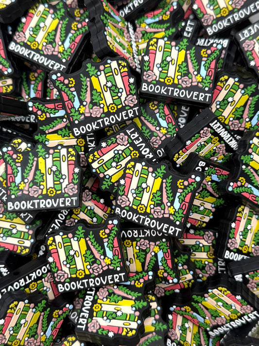 Booktrovert Focal Bead