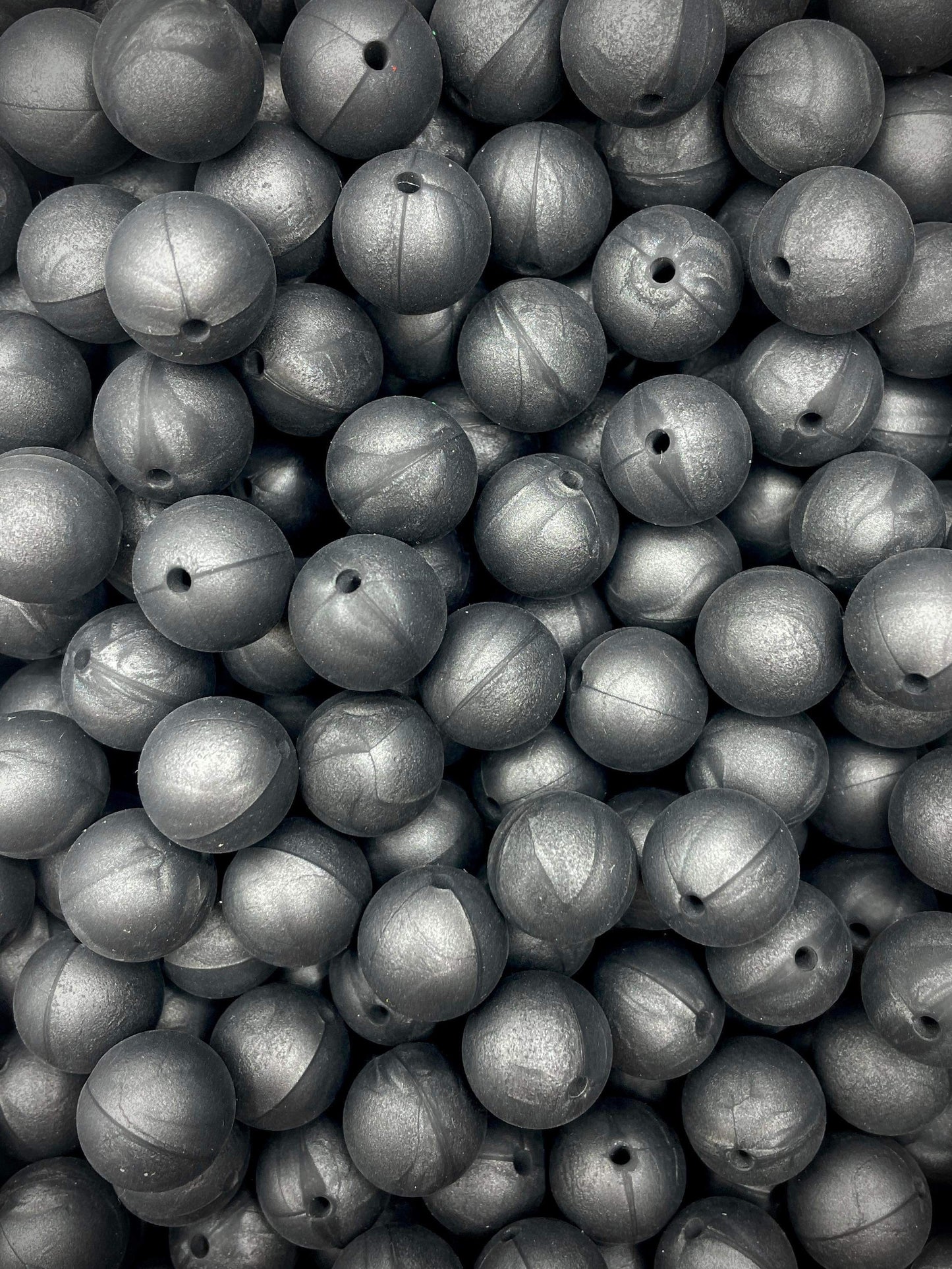 Black Pearl 15mm Round