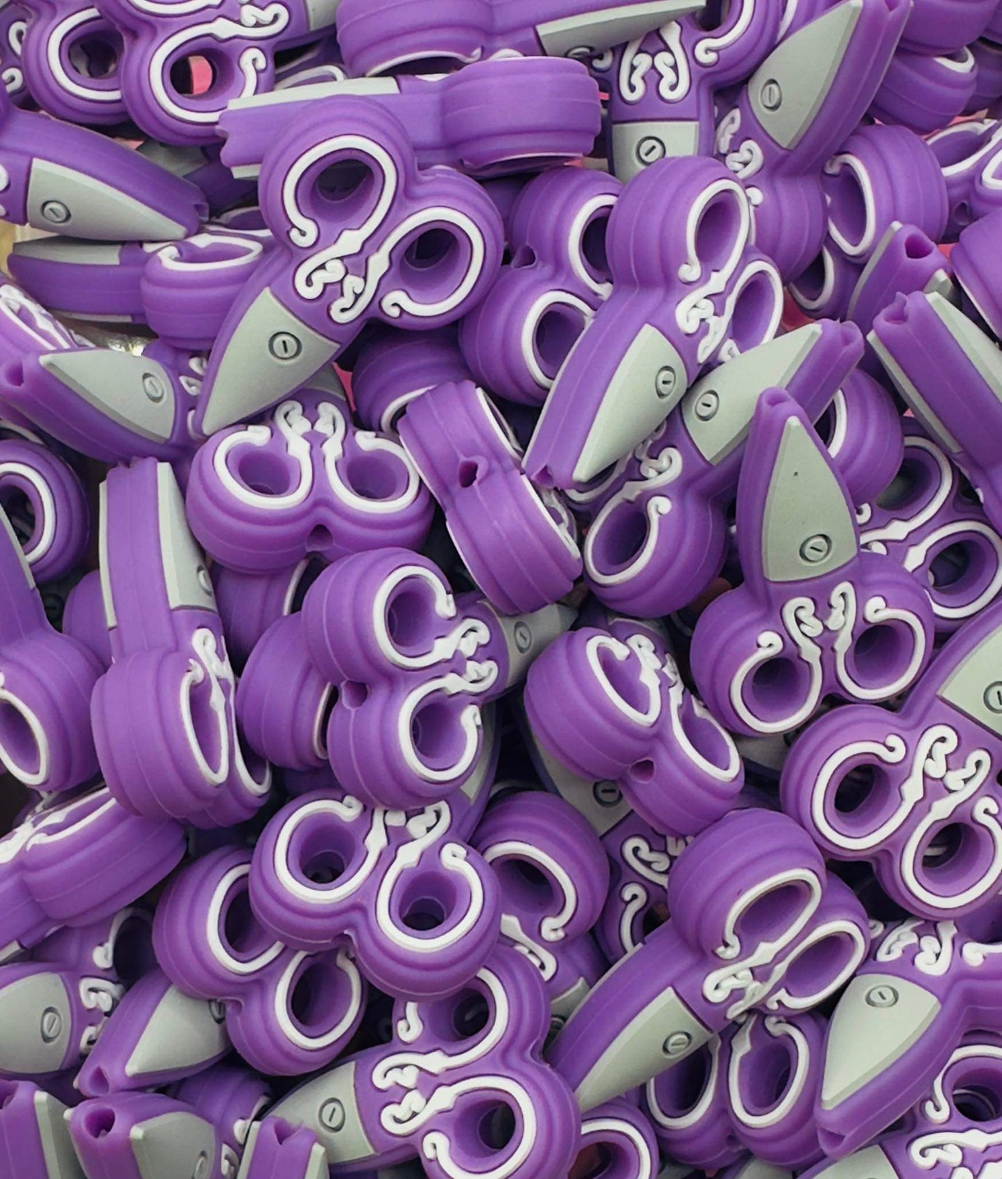 Scissors Focal Bead