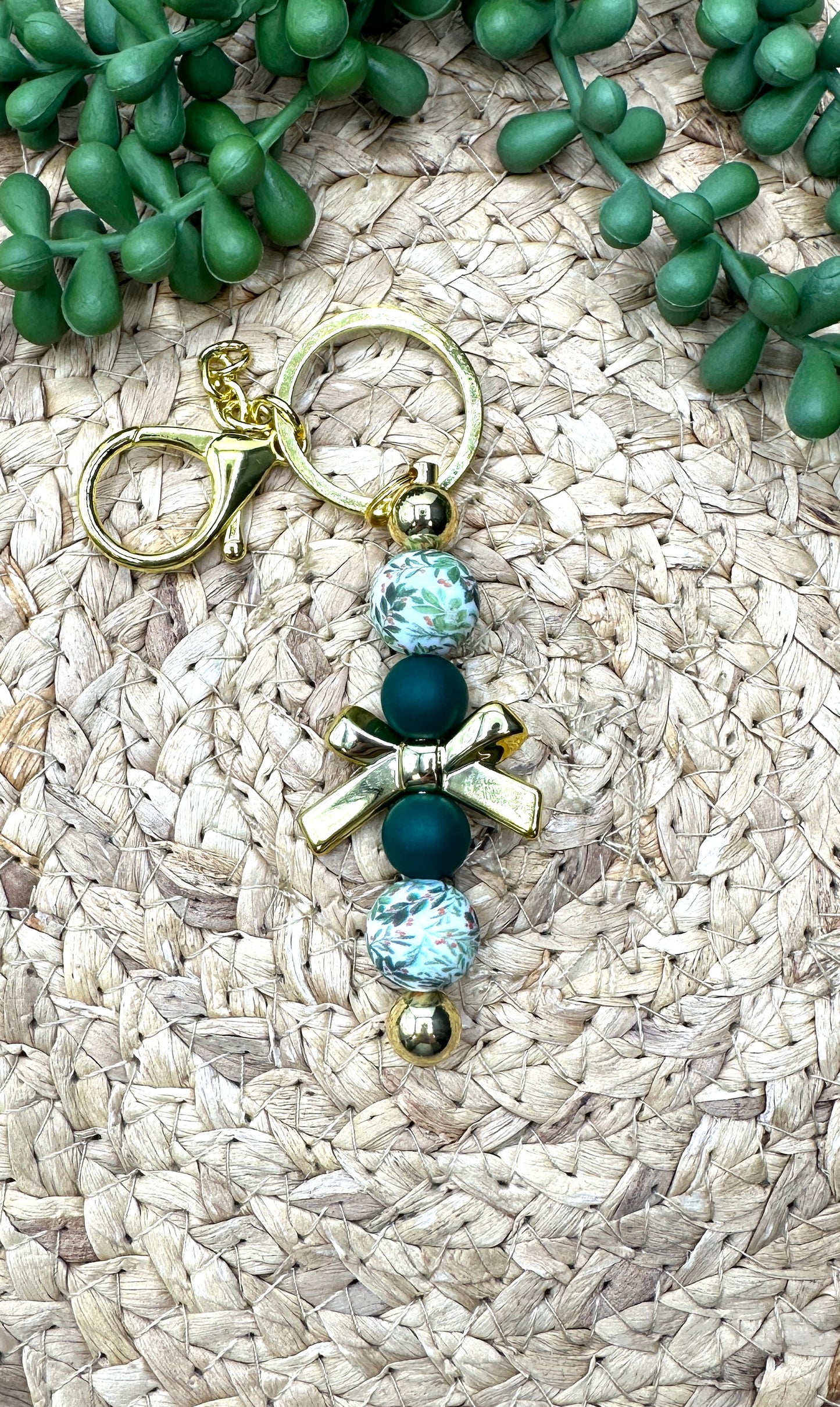 Golden Holly Keychain Kit