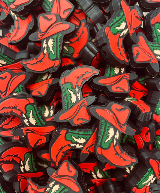 CTS Creation: Christmas Kickin Dirt Focal Bead