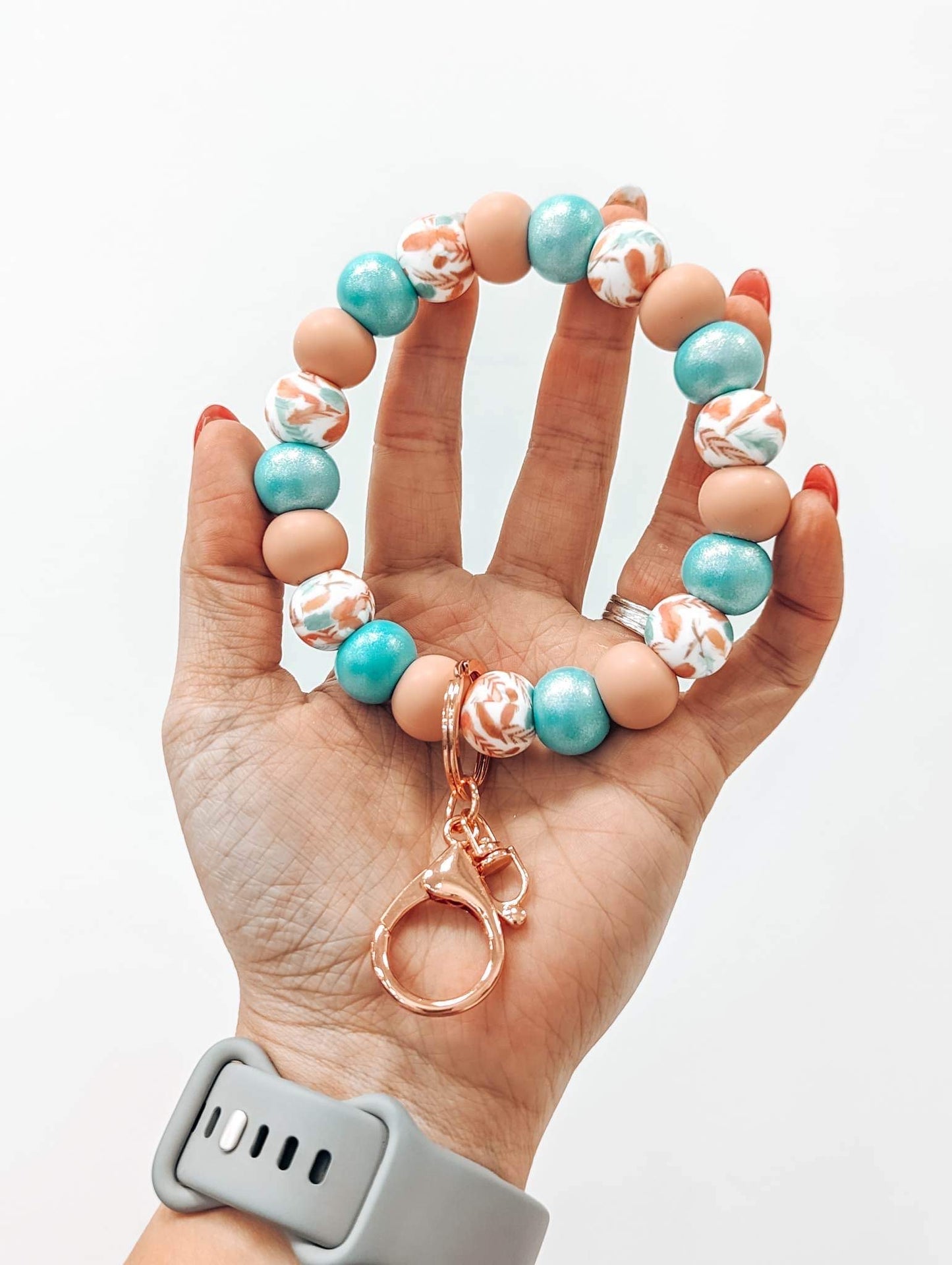 Shake your Tail Feather Wristlet Kit