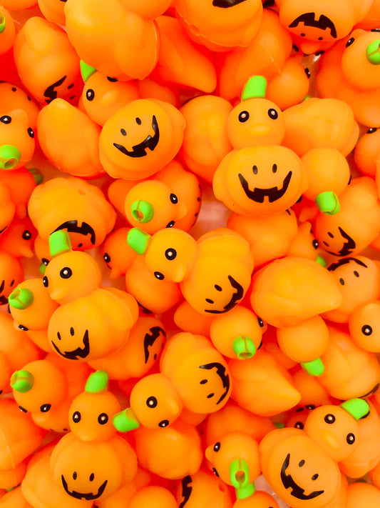 CTS Creation: Quack-O-Lantern Duck Glow Focal Bead