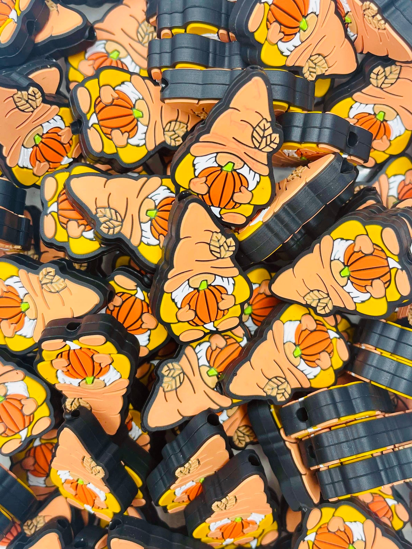 Gnomebody Steal my Pumpkin Focal Bead