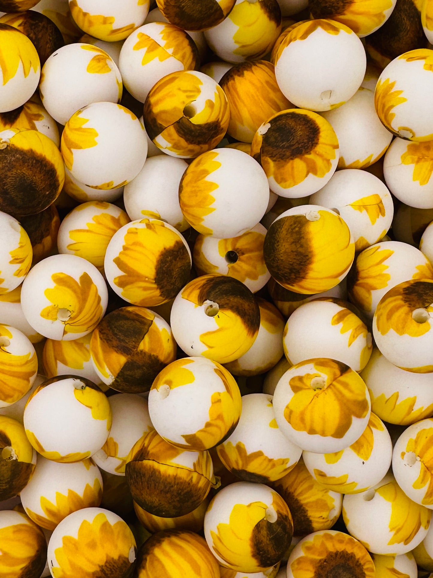 White Sunflower Printed 15mm Bead