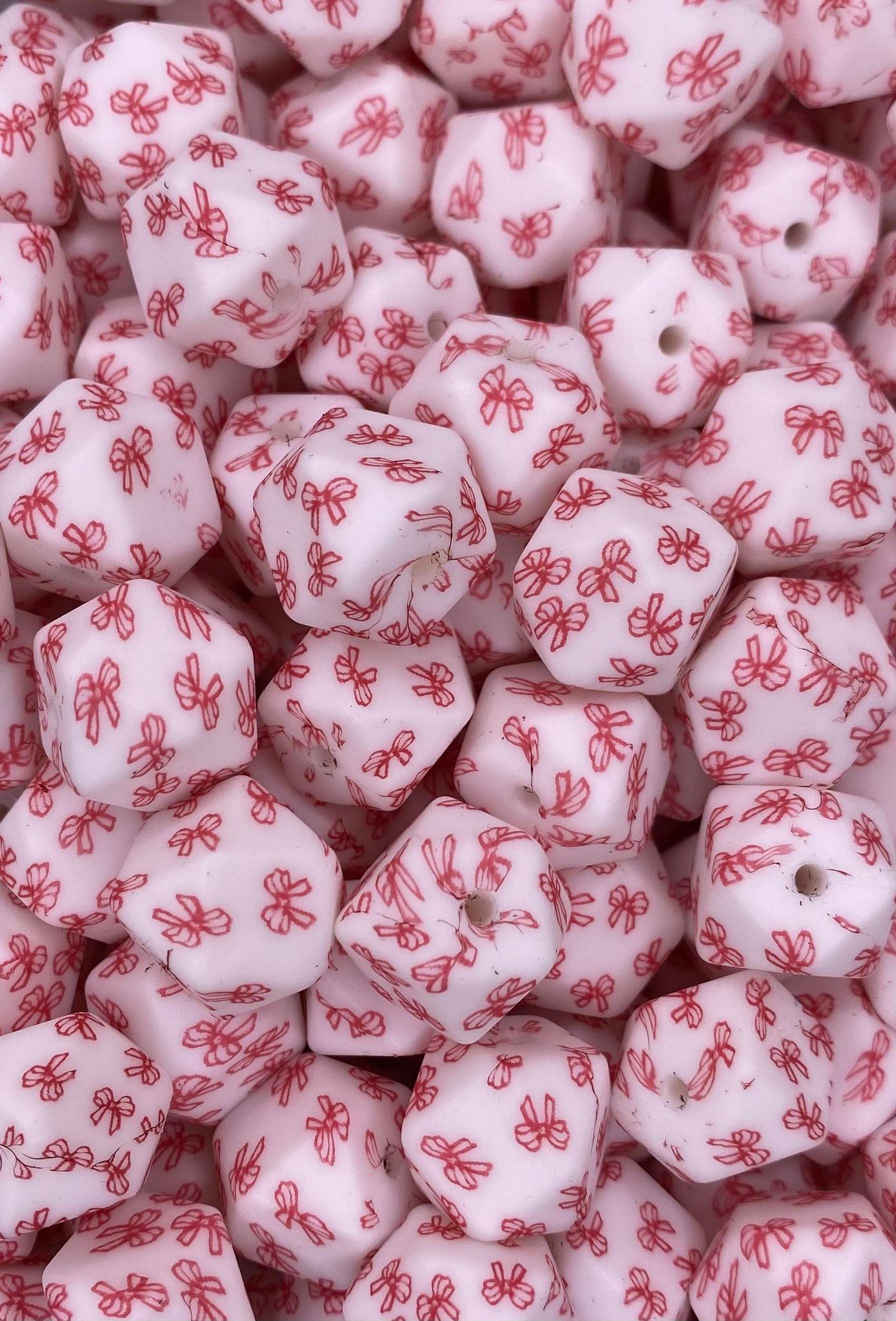Perle hexagonale imprimée Strikkraal de 14 mm