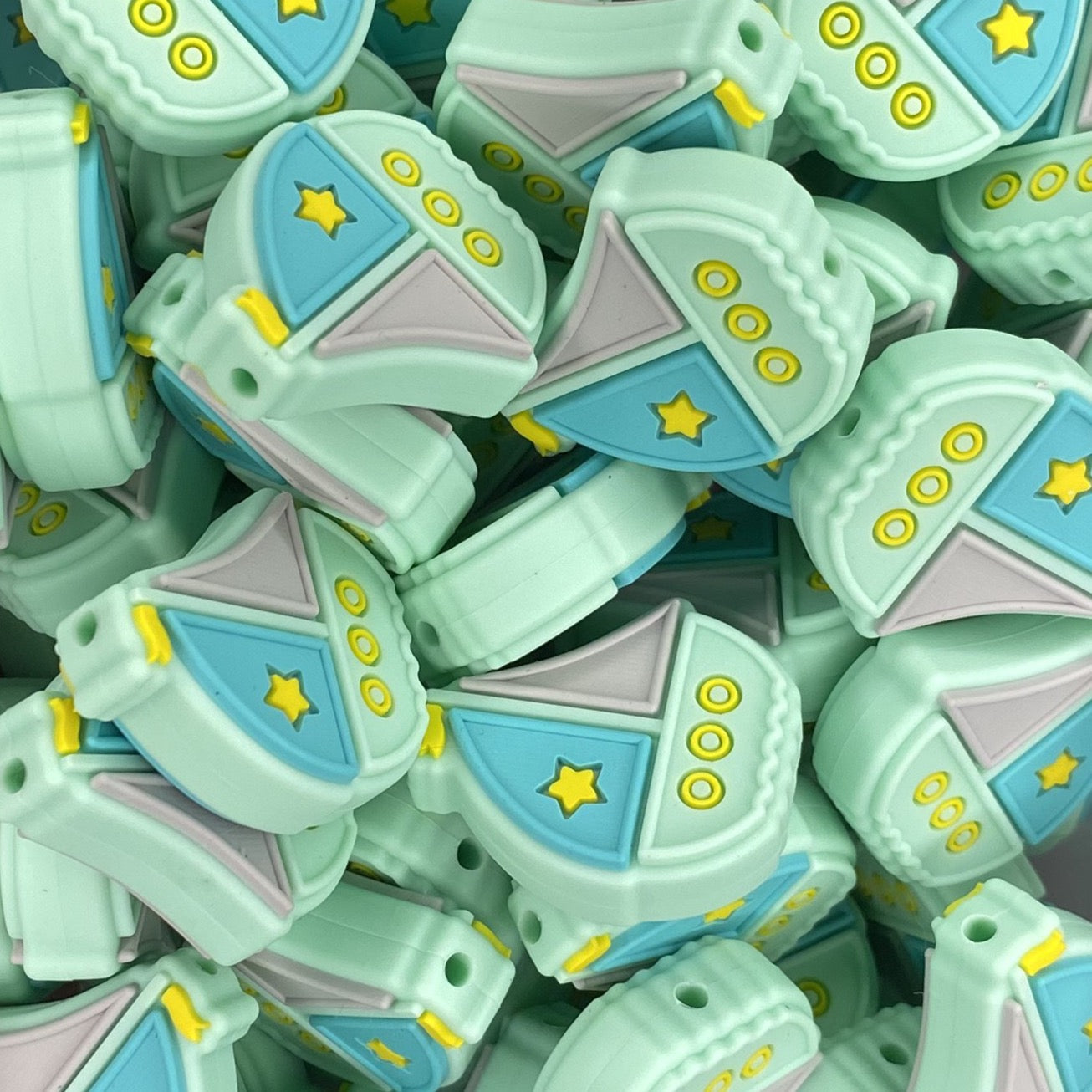 ***Discontinued*** Sailboat Focal Bead
