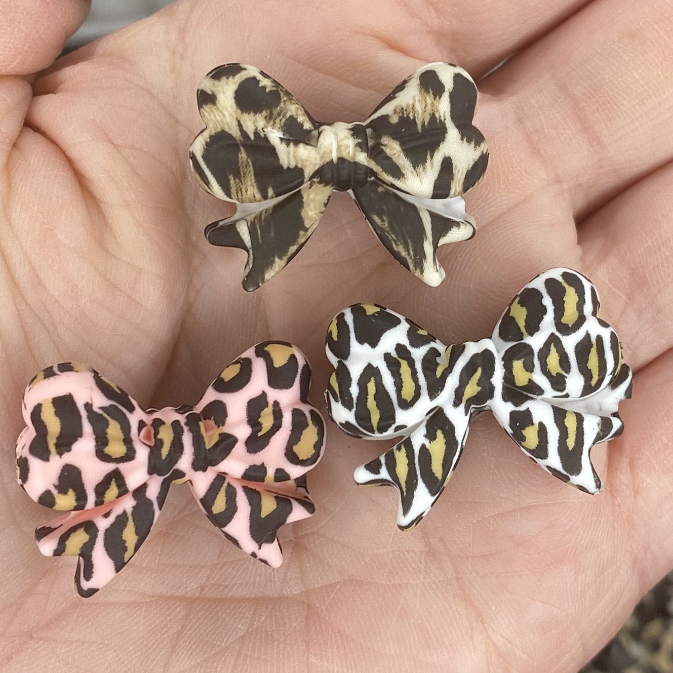 Printed Ribbon Bow Focal Bead