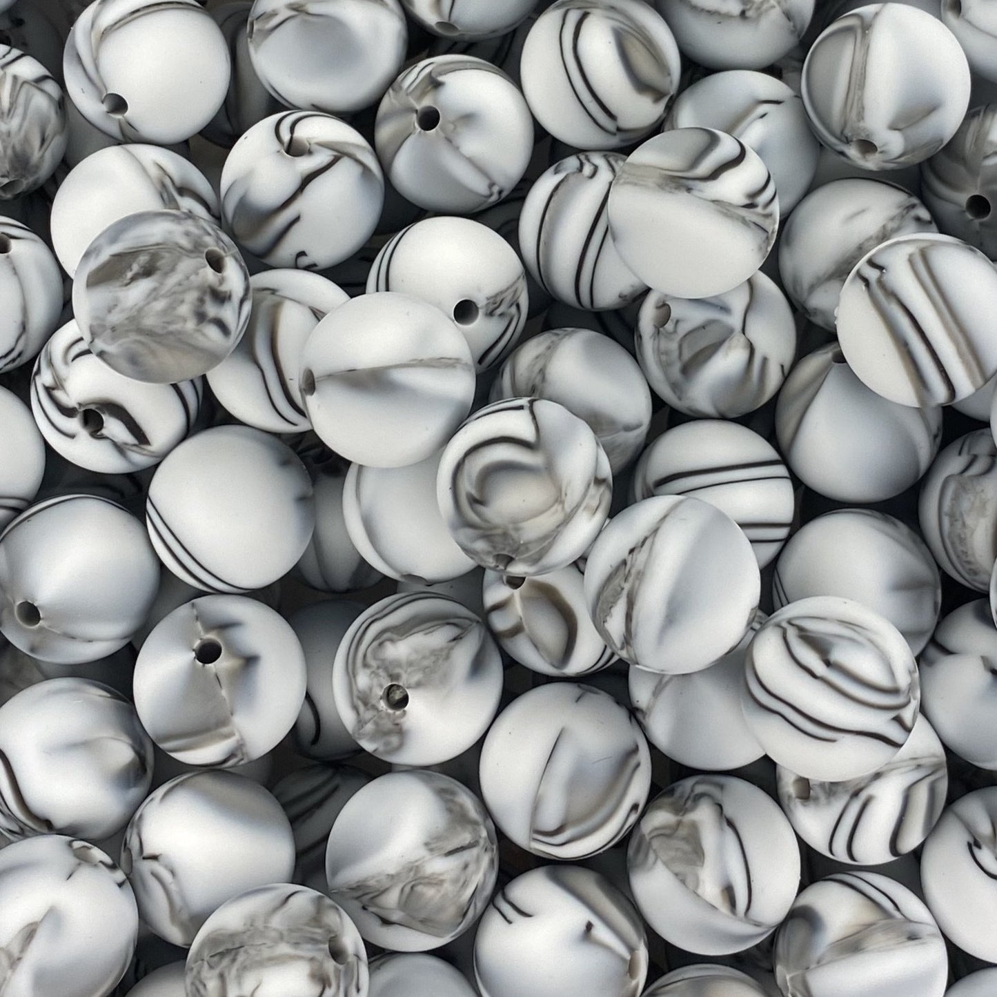 Intense Marble 15mm Round