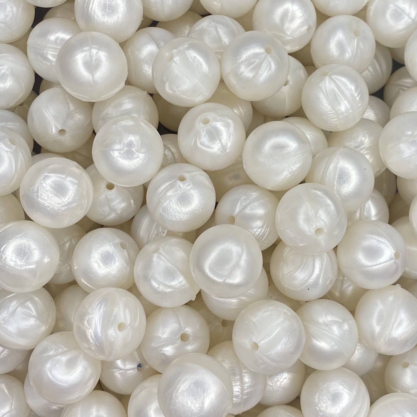 White Pearl 19mm Round