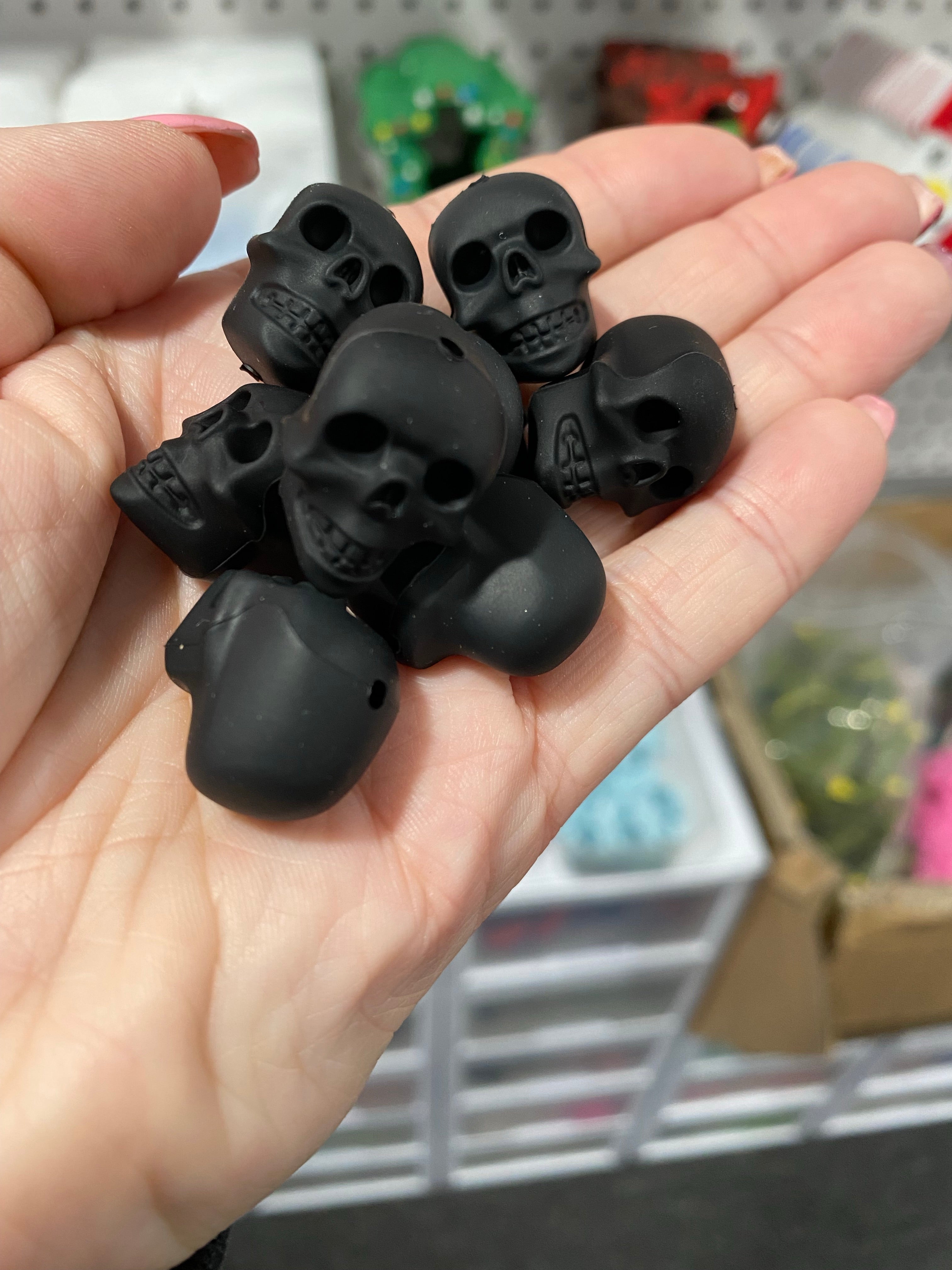 LoVe Silicone Focal Bead - Black