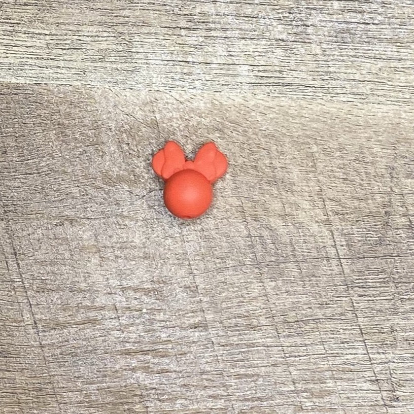 Mouse with Bow Focal Bead