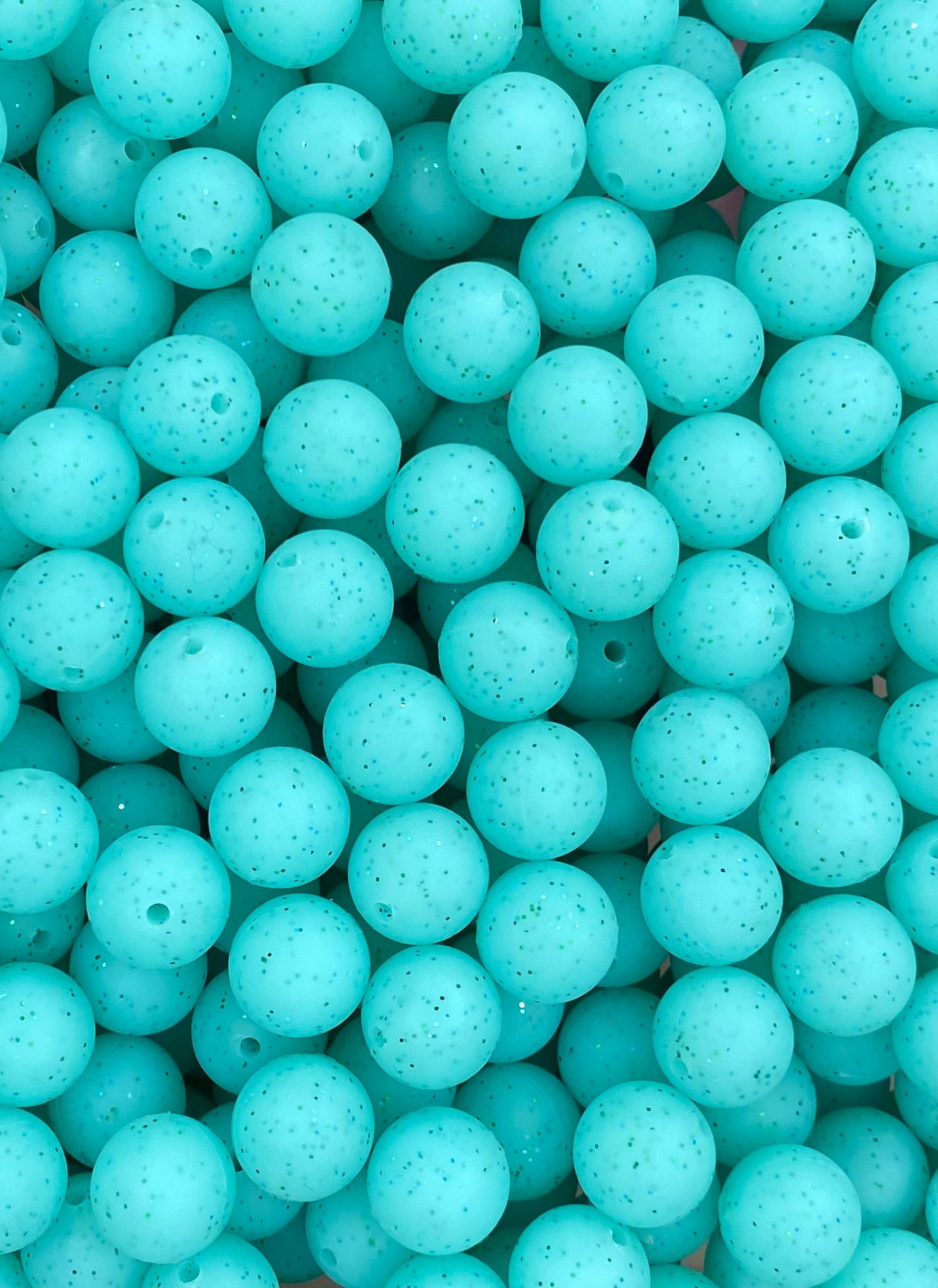Jasmine Glitter 15mm Beads