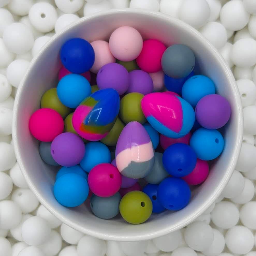 Perles d'oeufs de Pâques multicolores