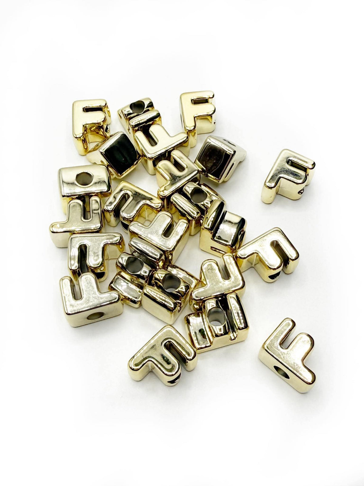 Perles de lettres blanches carrées horizontales de 12 mm 