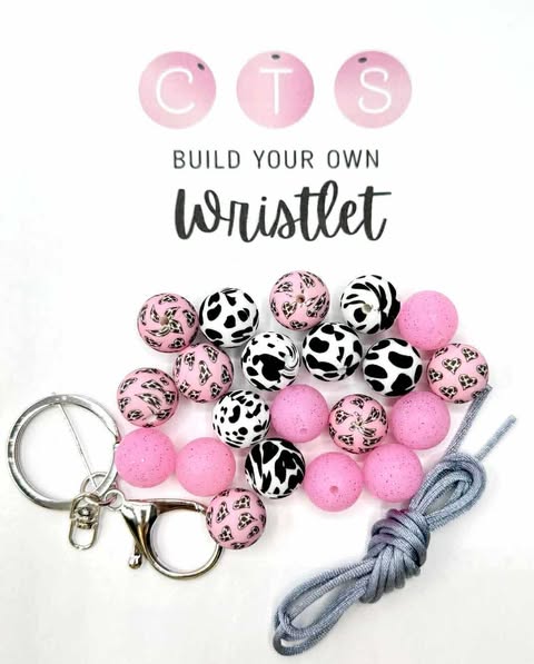 Cow Hearts Wristlet Kit