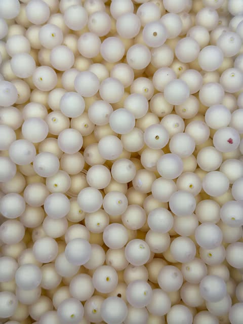 Butta Frosted 15mm Beads