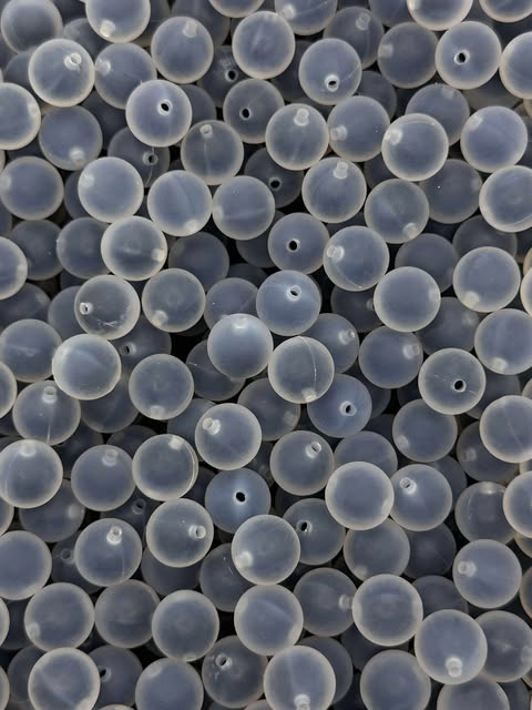 Charcoal Frosted 15mm Beads