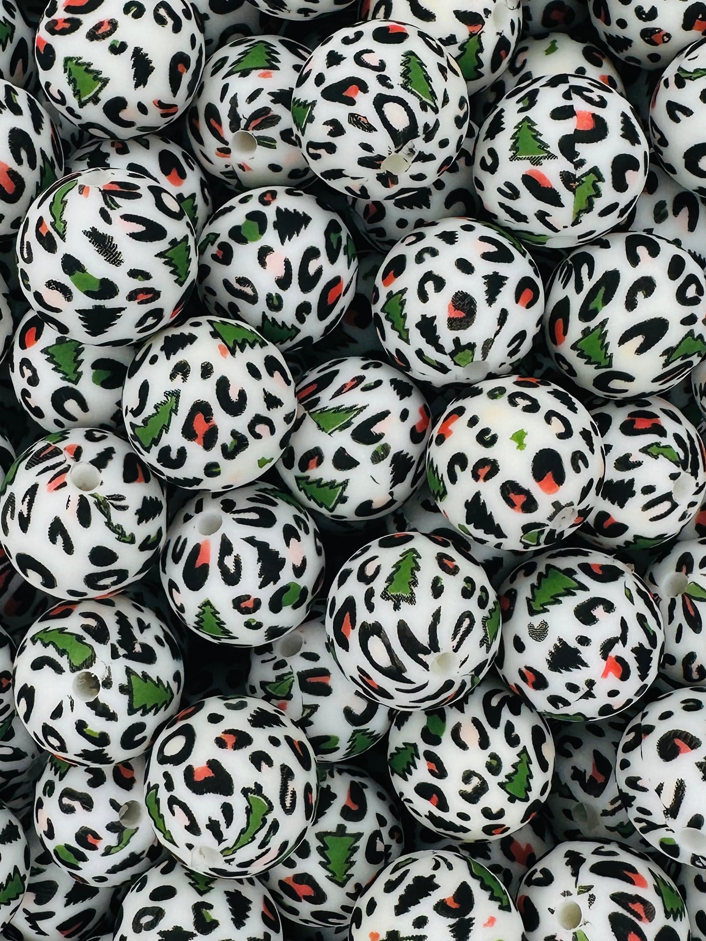 Christmas Leopard Printed 15mm Bead