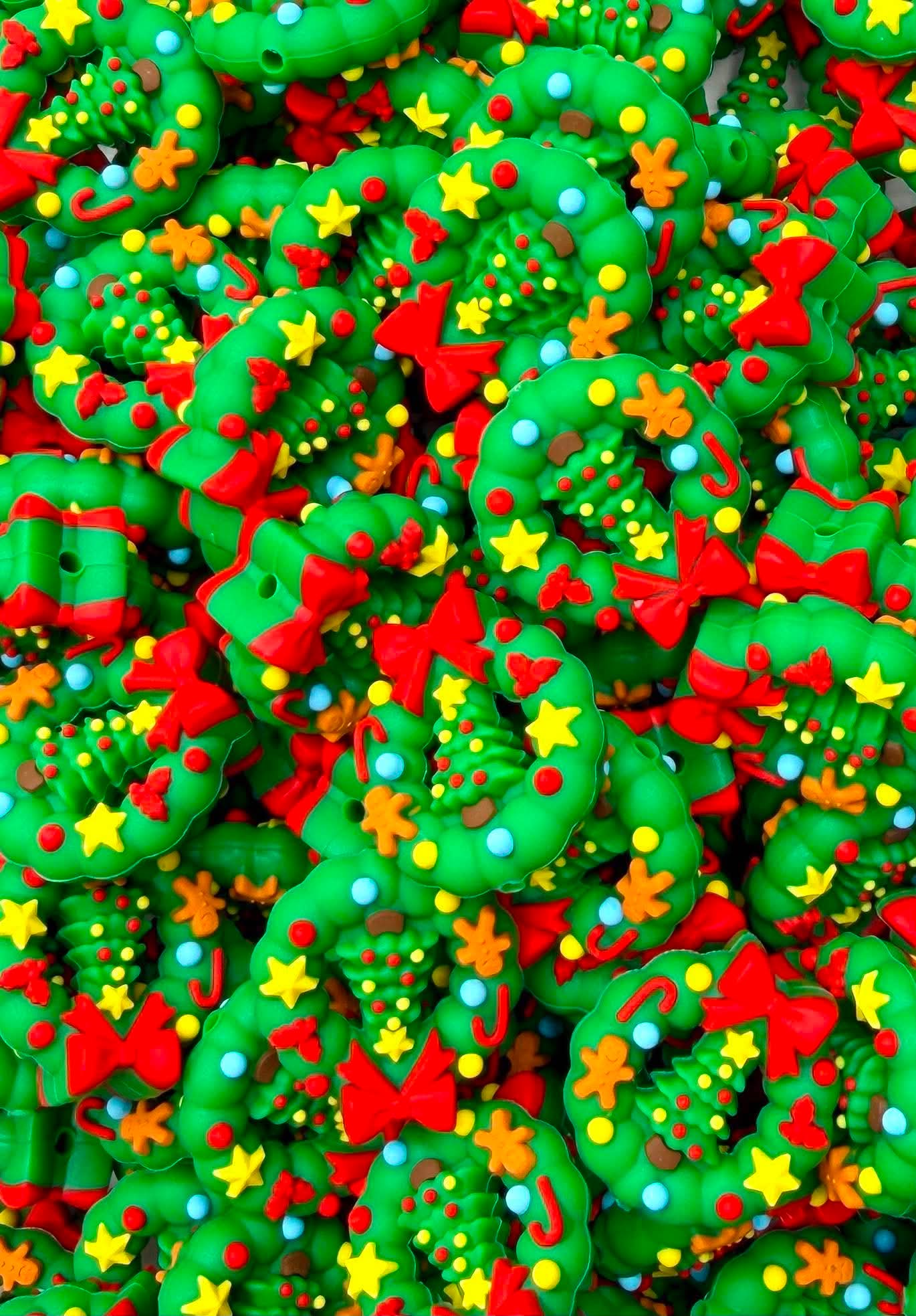 Merry Little Wreath Focal Bead