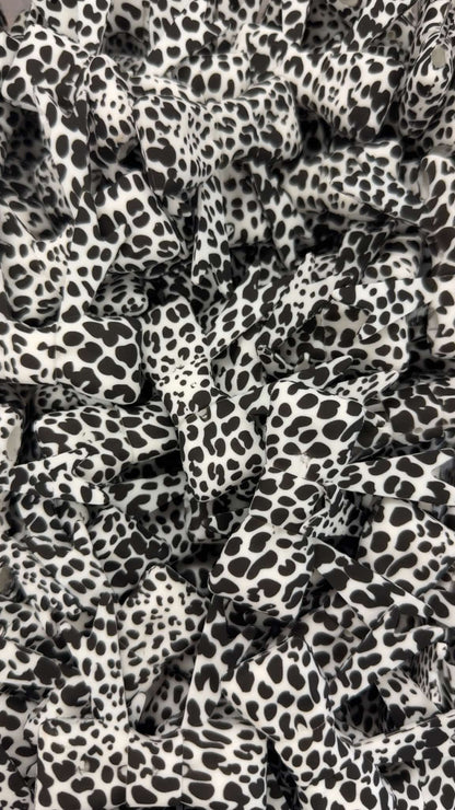 Black Cow Big Bow Energy Focal Bead