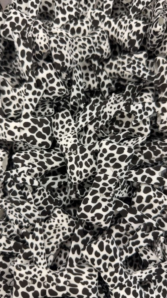 Black Cow Big Bow Energy Focal Bead