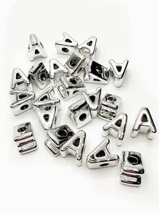 Perles de lettres blanches carrées horizontales de 12 mm 