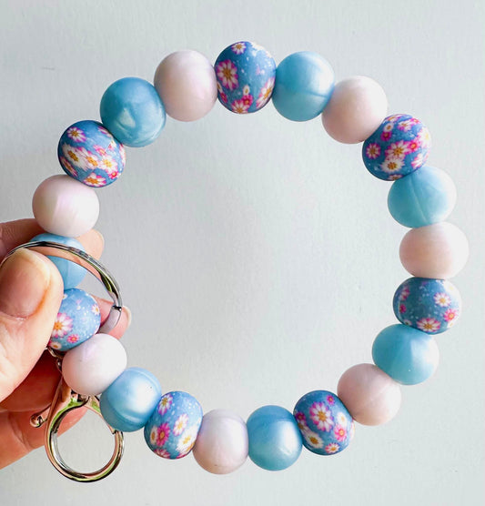 Flowers In The Sky Wristlet Kit