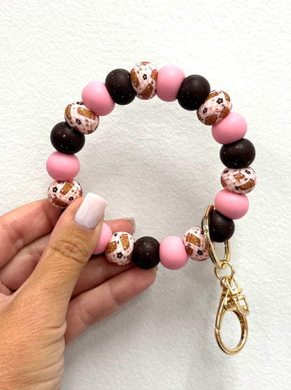 Checkered Brews Wristlet Kit