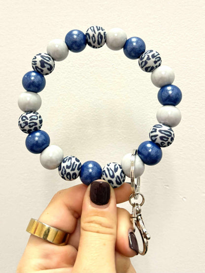 Grey Leopard Wristlet Kit