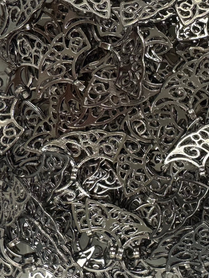 Winging it Charms