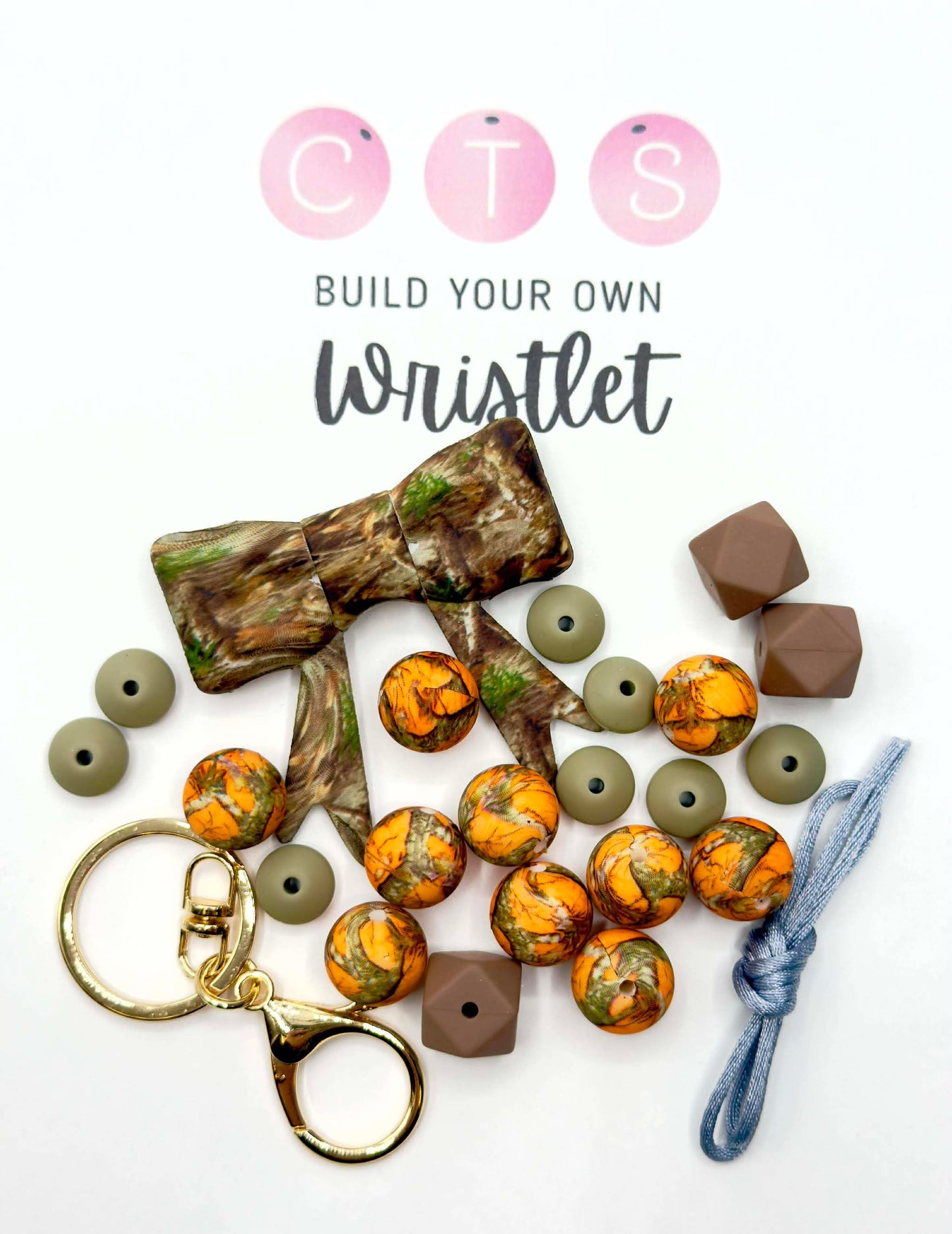 Classic Camo Big Bow Energy Wristlet Kit