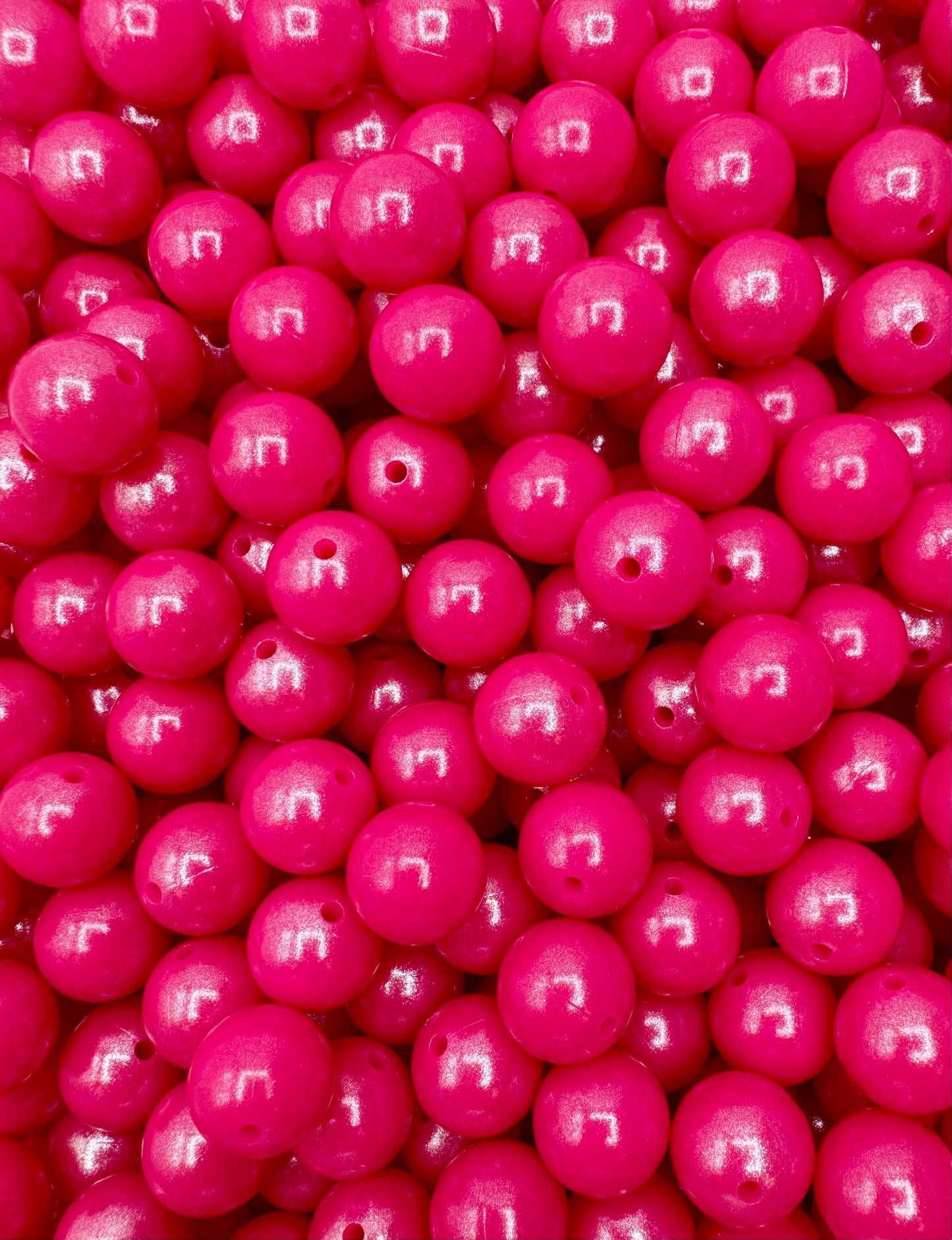 Perles fuchsia super chatoyantes de 15 mm