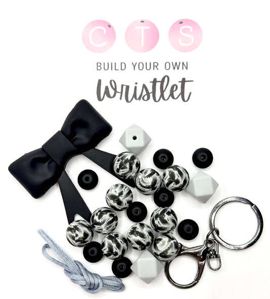 Poe Loves Bows Big Bow Energy Wristlet Kit