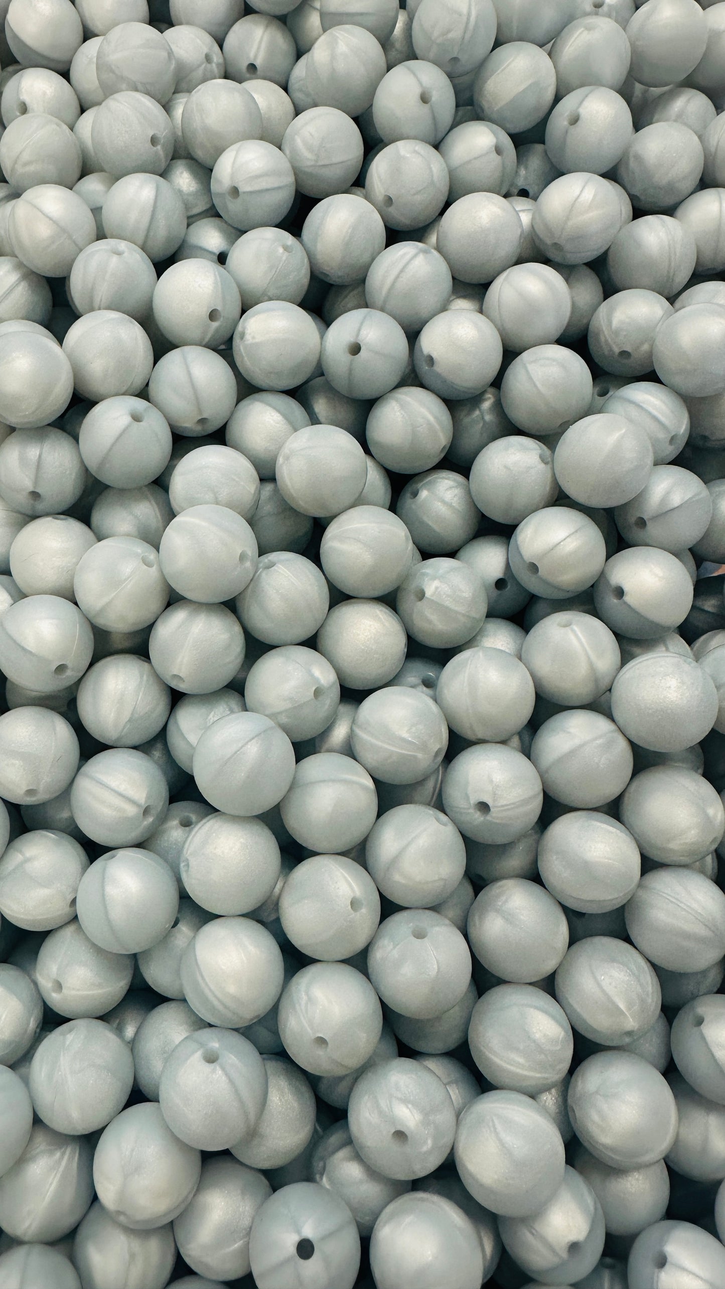 Silver Pearl 15mm Round