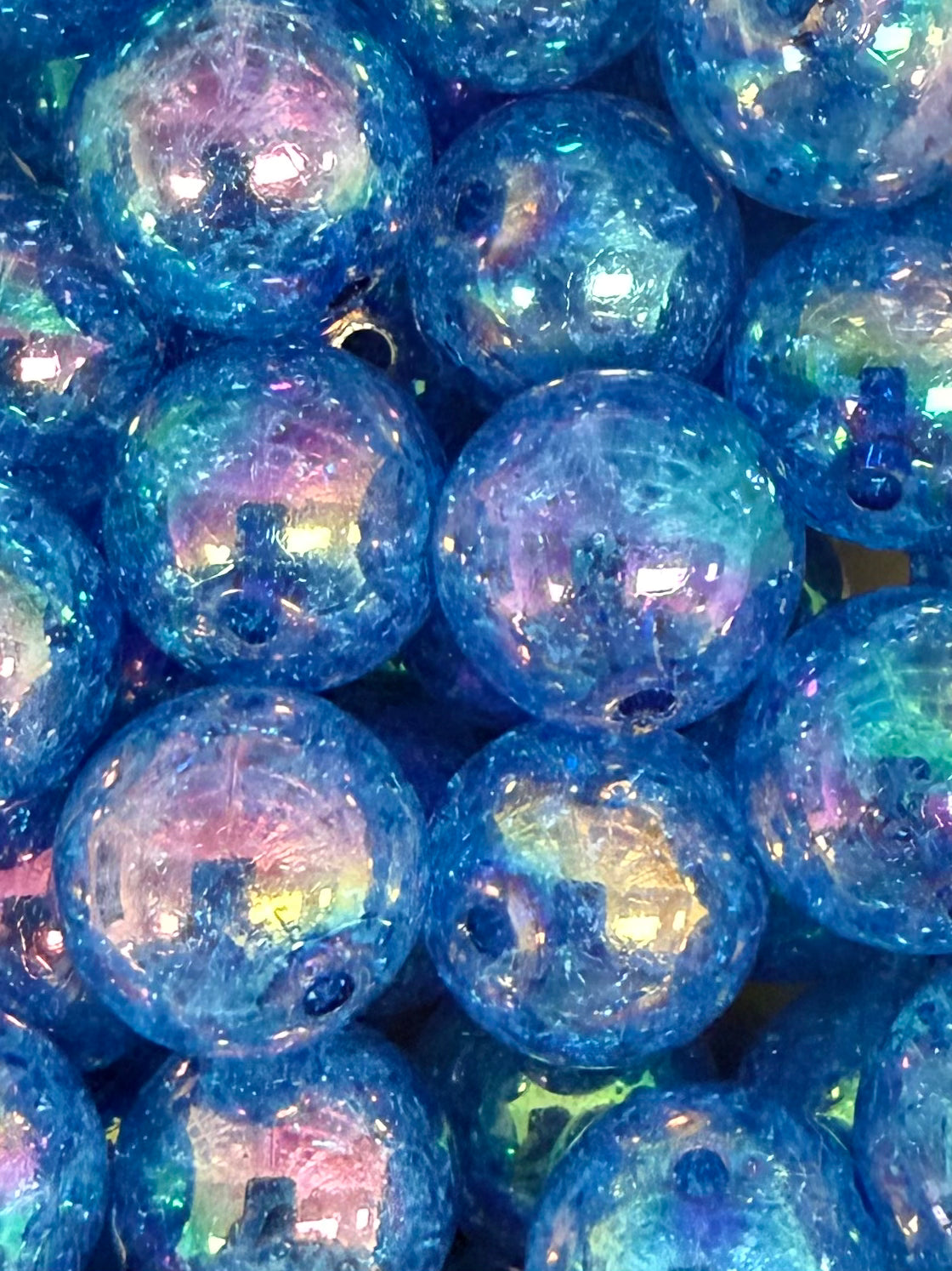 Le Royal Iridescent Crushed Ice 20mm Acrylic Bead