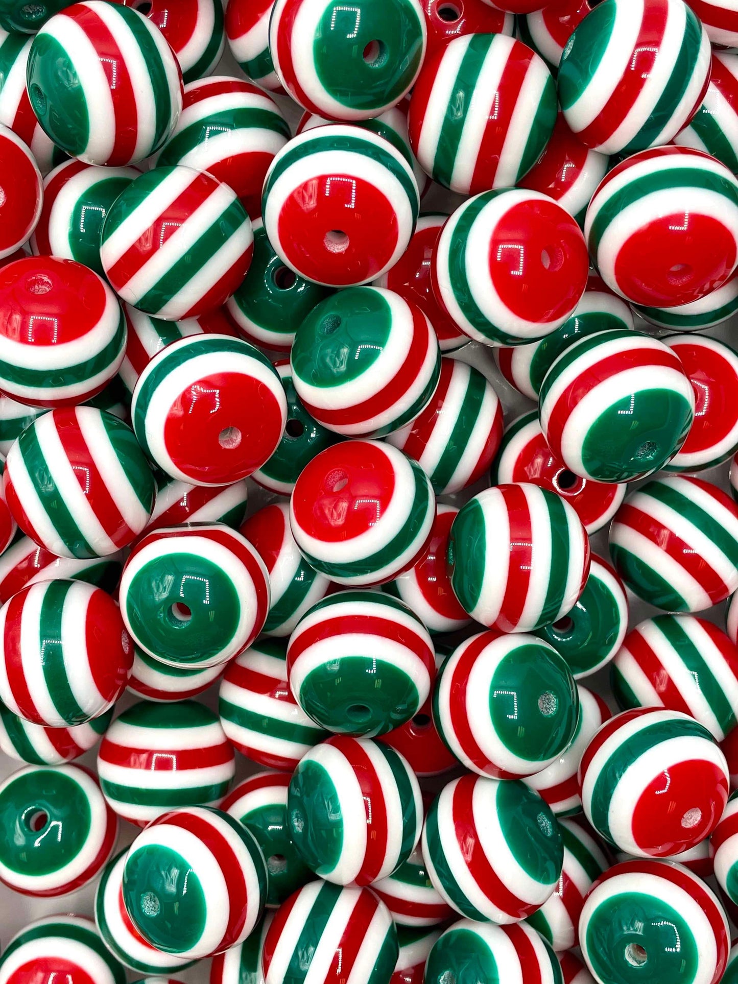 White/Red/Green Stripes 20mm Acrylic Bead