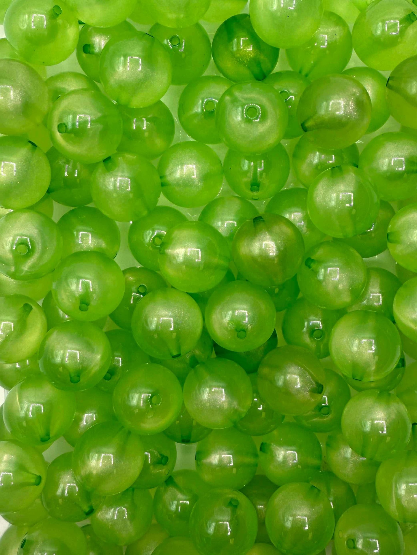 Green Iridescent Pearl 20mm Acrylic Bead