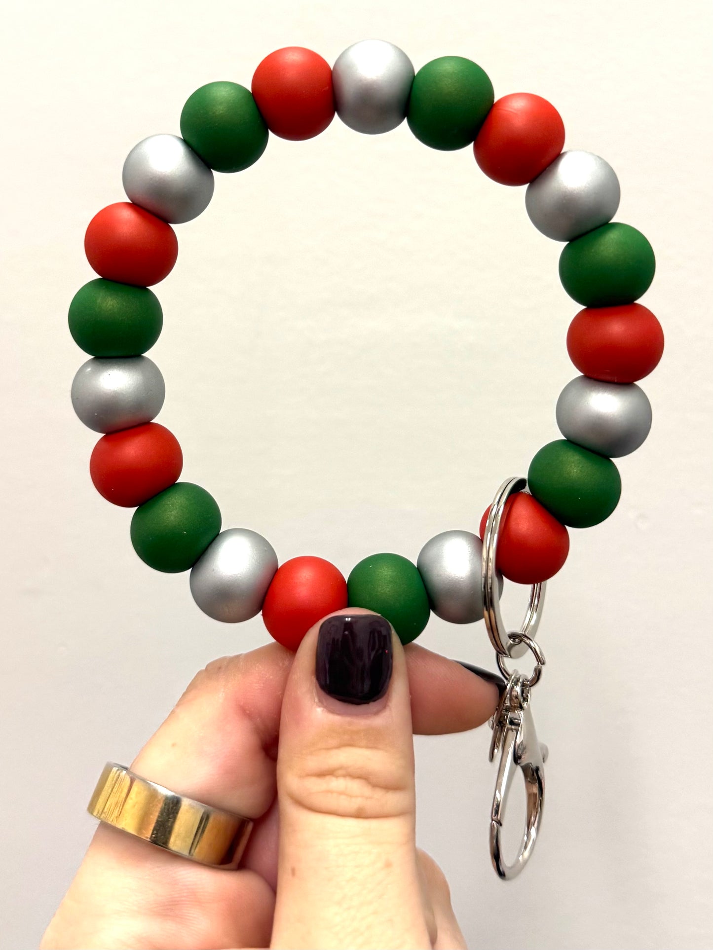 Metallic Christmas Wristlet Kit