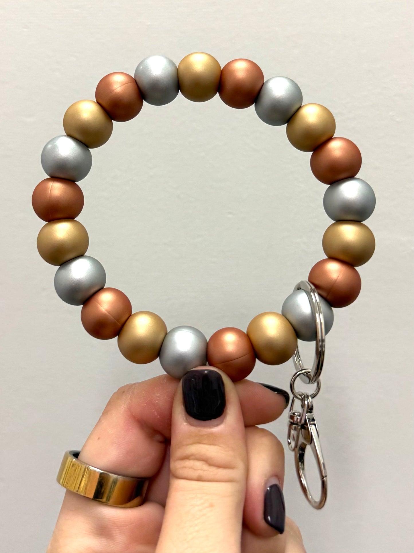 Shiny Balls Christmas Wristlet Kit