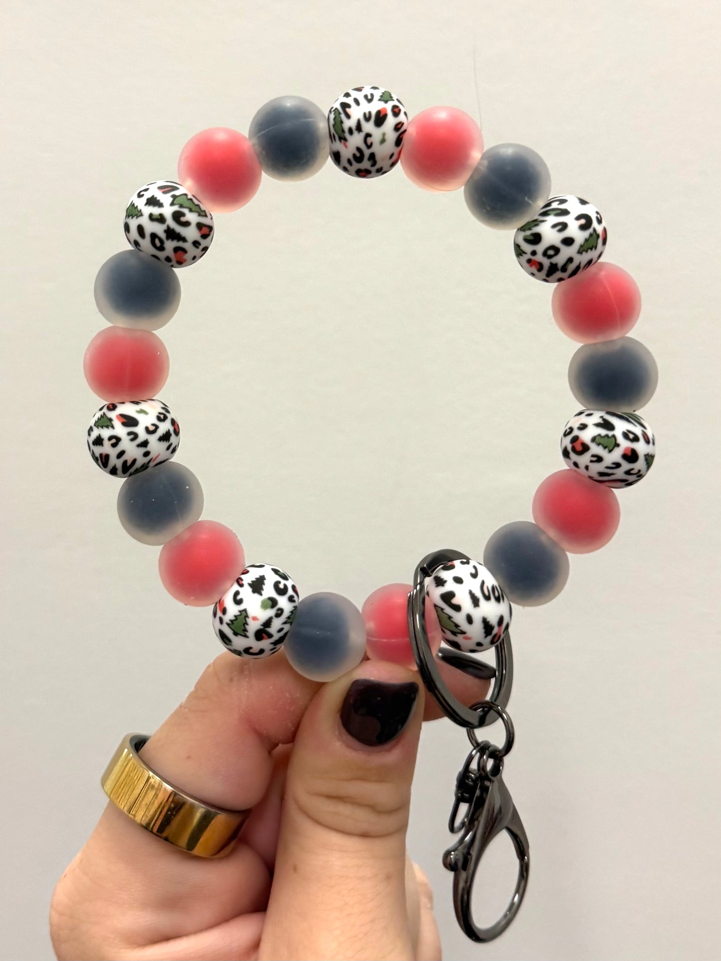 Christmas Leopard Wristlet Kit