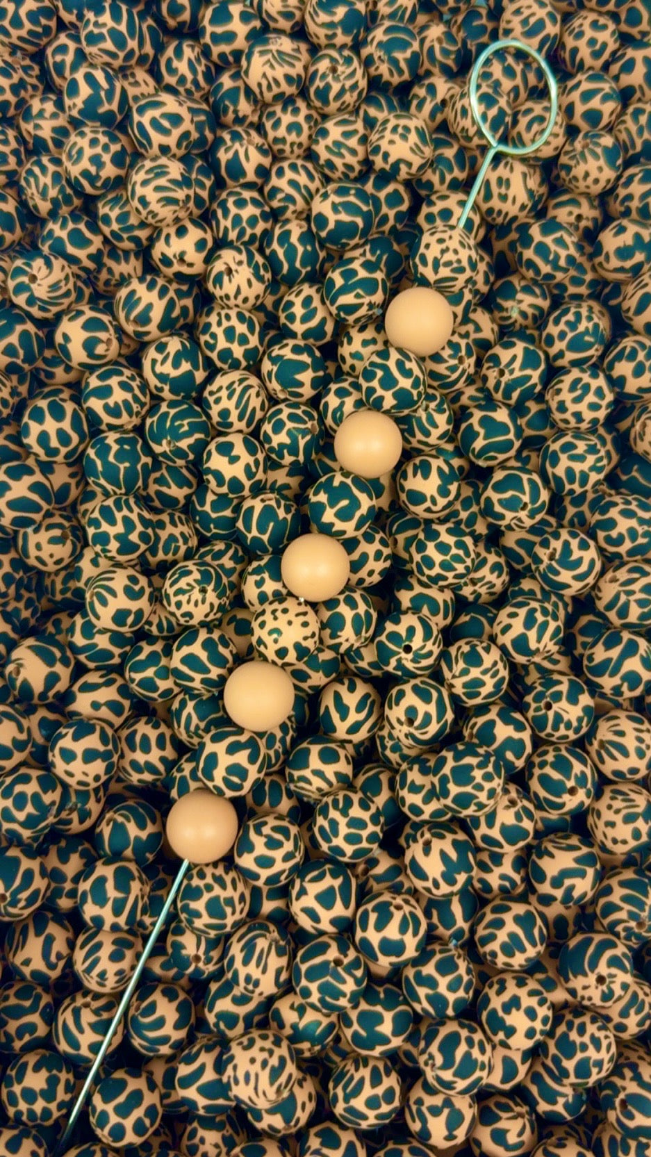 Perles multicolores imprimées de vache de 15 mm