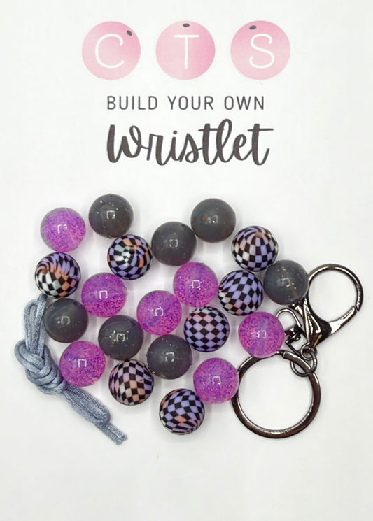 Tie Dye Checkered Wristlet Kit