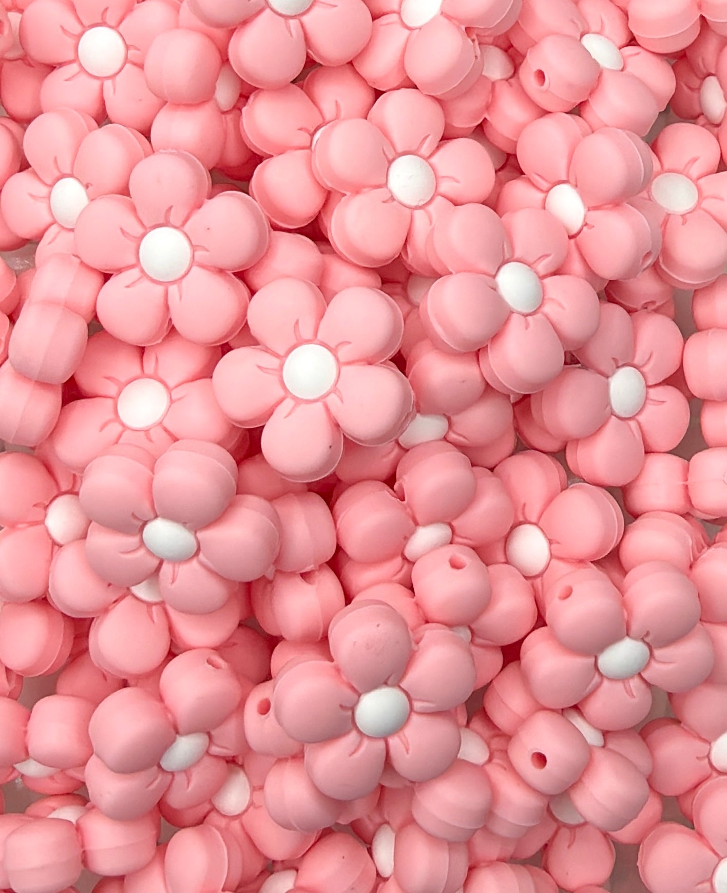 Perle focale de fleur gonflée